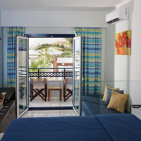 Paralos Kosta Alimia Hersonissos (Crete)