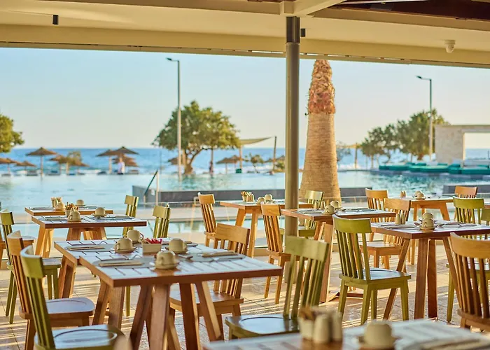 Paralos Kosta Alimia فندق 5*