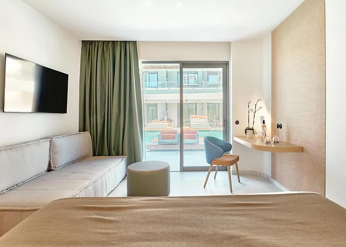 Paralos Kosta Alimia